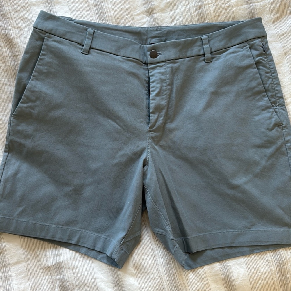 LuluLemon Shorts men’s 36”